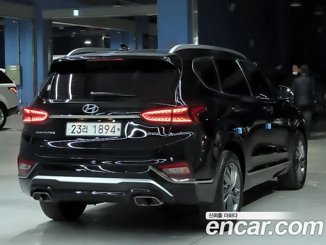 Hyundai Santa Fe 2018 thumb 4