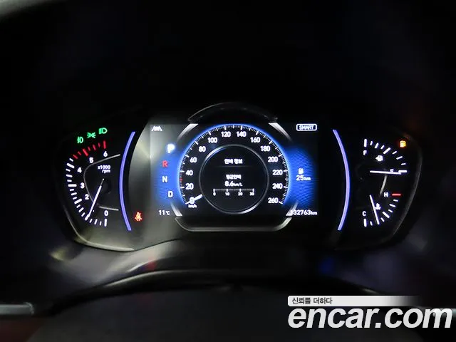 Hyundai Santa Fe 2018 thumb 9