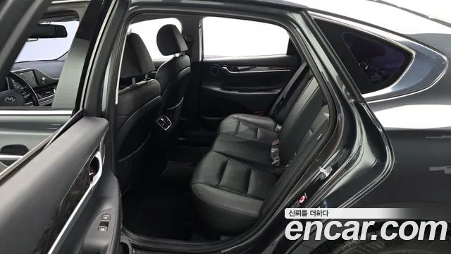 Hyundai Grandeur 2017 thumb 12
