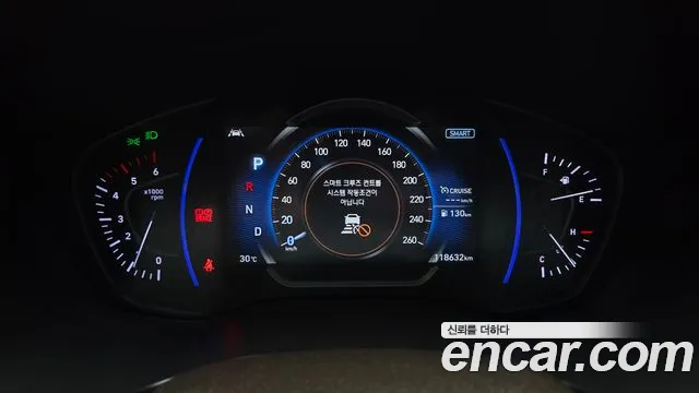 Hyundai Santa Fe 2018 thumb 8