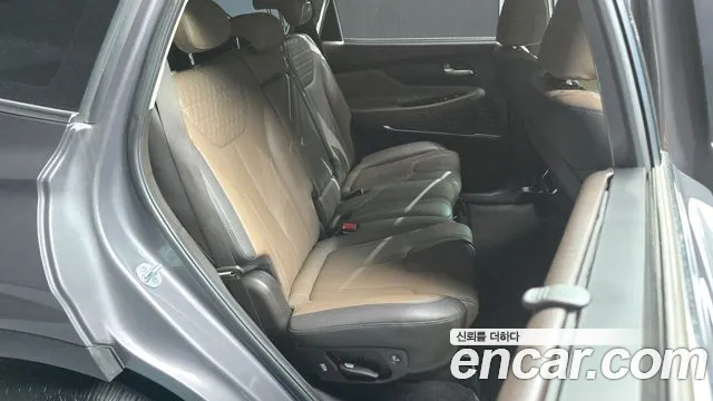 Hyundai Santa Fe 2018 thumb 11