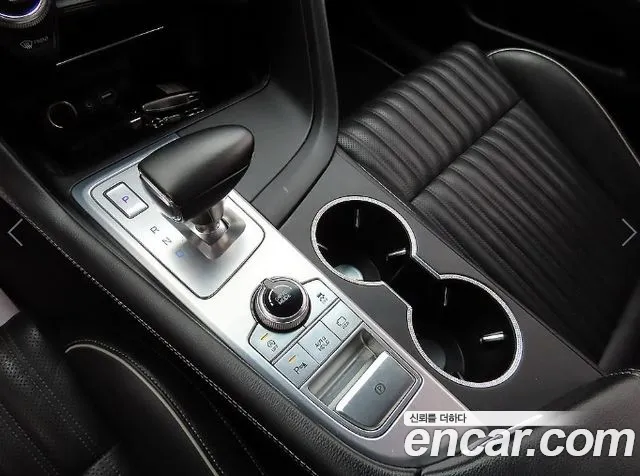 Genesis G70 2019 thumb 10