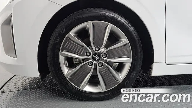Hyundai IONIQ 6 2016 thumb 4