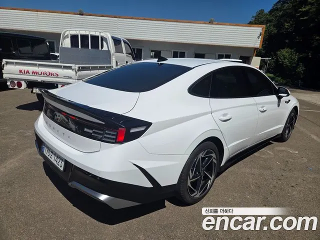 Hyundai Sonata 2024 thumb 4