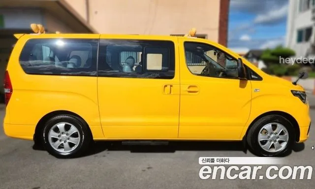 Hyundai Starex 2019 thumb 4
