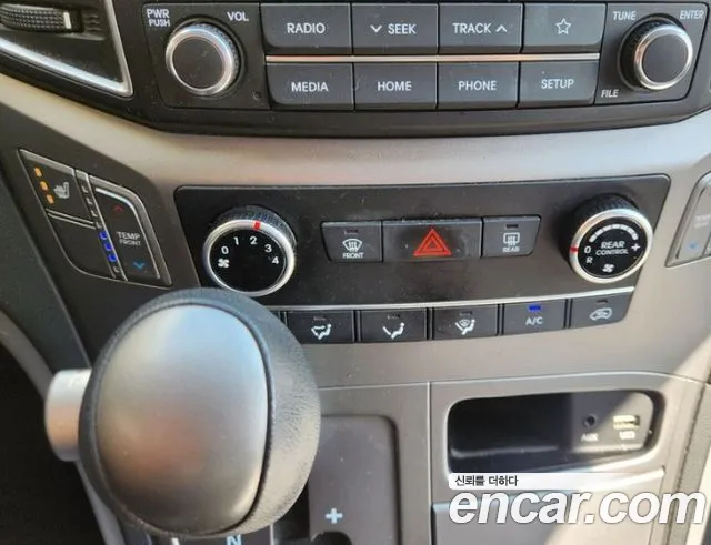 Hyundai Starex 2019 thumb 7