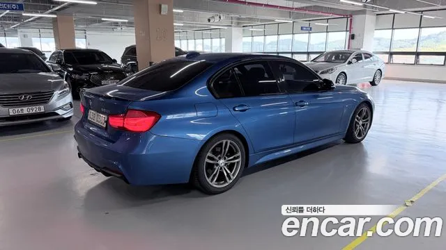 BMW 3-Series 2016 thumb 5
