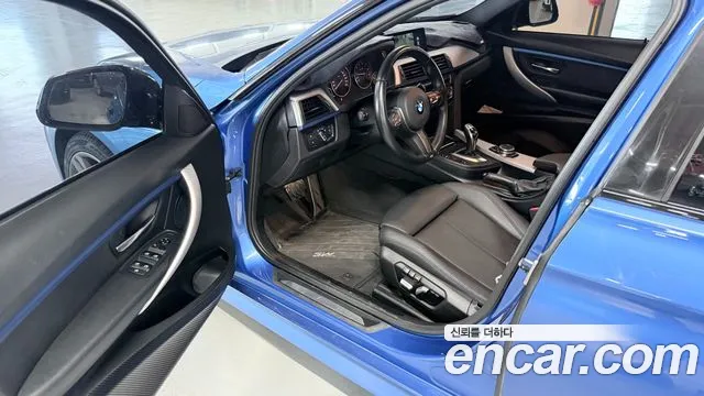 BMW 3-Series 2016 thumb 9