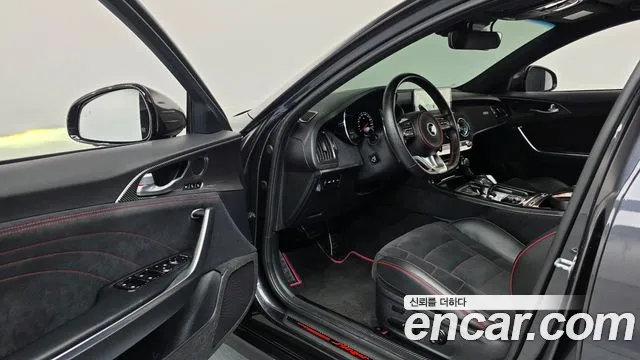 Kia Stinger 2022 thumb 10