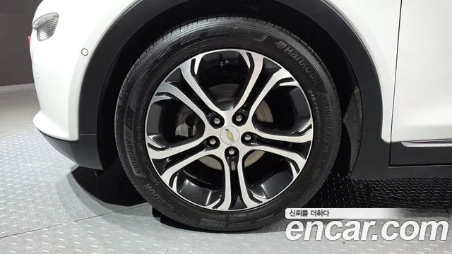 ChevroletGMDaewoo Bolt 2018 thumb 5