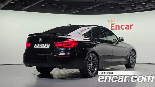 BMW Gran Turismo 2018 thumb 2