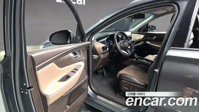 Hyundai Santa Fe 2018 thumb 10