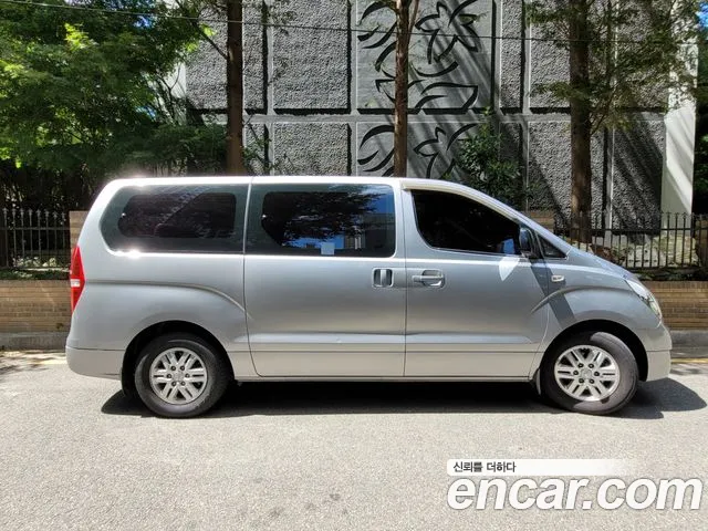 Hyundai Starex 2016 thumb 8