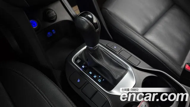 Hyundai Santa Fe 2016 thumb 9