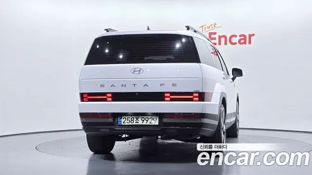 Hyundai Santa Fe 2023 thumb 4