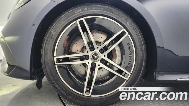 Mercedes-Benz E-Класс 2024 thumb 5