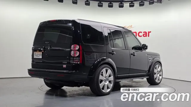 Land Rover Discovery 2016 thumb 2