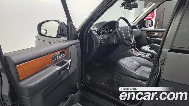 Land Rover Discovery 2016 thumb 10