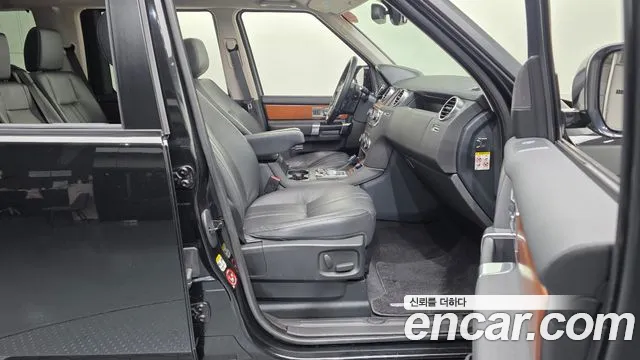 Land Rover Discovery 2016 thumb 11