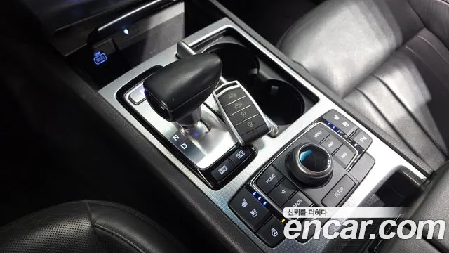 Genesis G80 2019 thumb 9