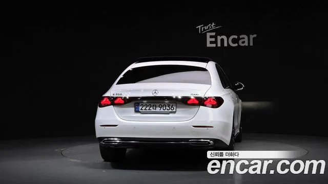 Mercedes-Benz E-Класс 2024 thumb 4