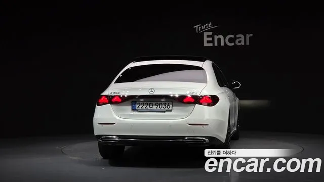 Mercedes-Benz E-Класс 2024 thumb 12