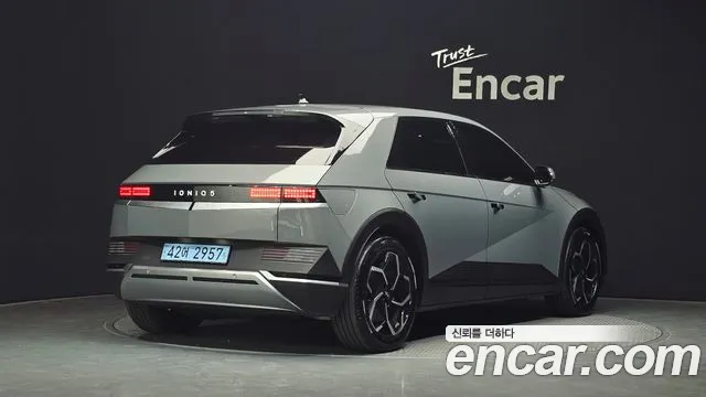 Hyundai IONIQ 5 2021 thumb 2