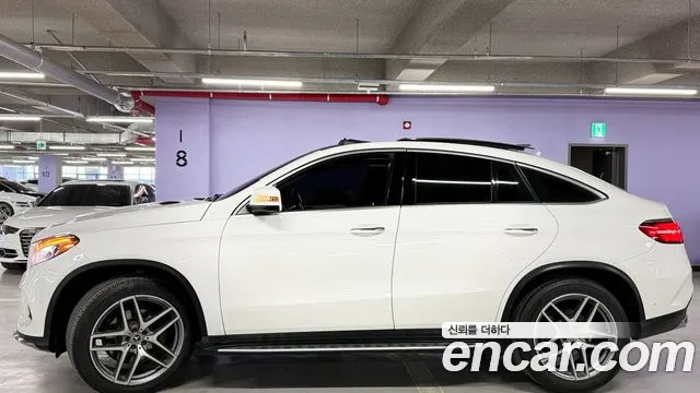 Mercedes-Benz GLE 2018 thumb 5
