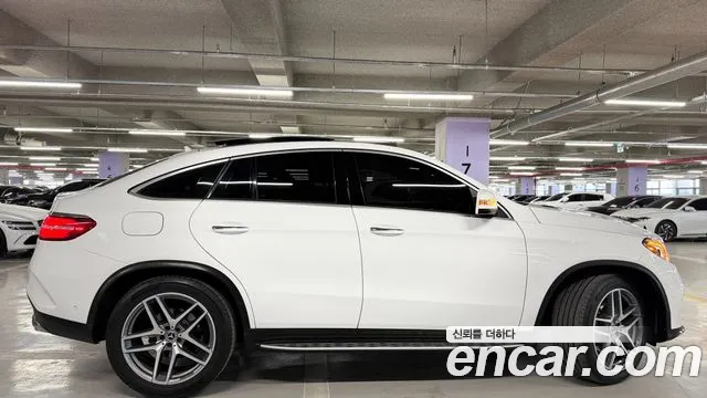 Mercedes-Benz GLE 2018 thumb 9