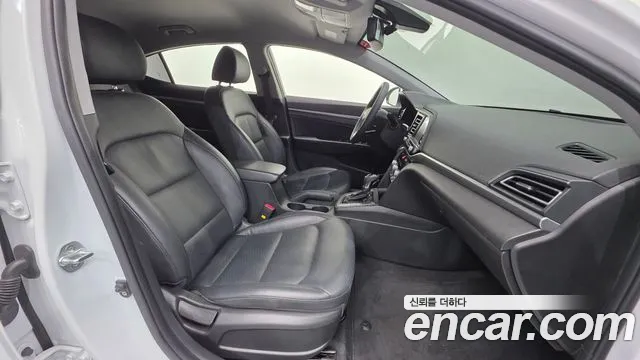 Hyundai Avante 2019 thumb 10