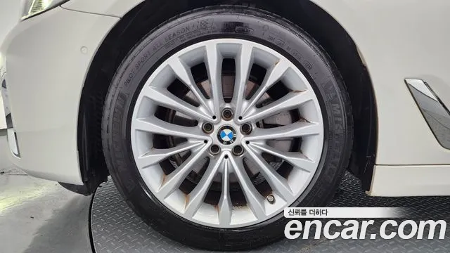 BMW 5-Series 2022 thumb 5