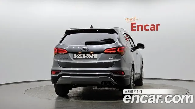 Hyundai Santa Fe 2016 thumb 4