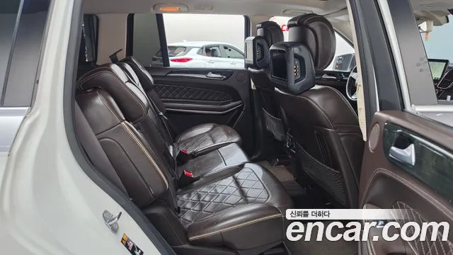 Mercedes-Benz GLS 2019 thumb 11