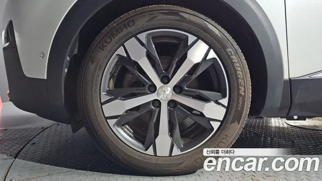 Peugeot 5008 2020 thumb 5