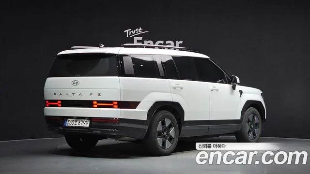 Hyundai Santa Fe 2024 thumb 2