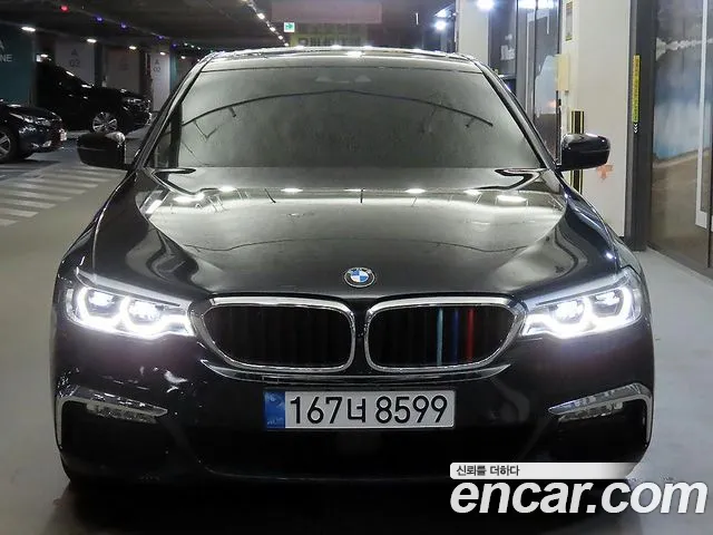 BMW 5-Series 2018 thumb 2