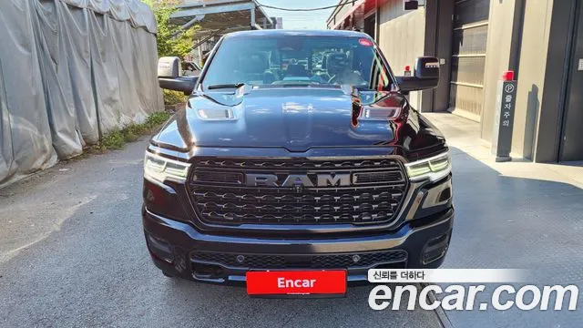 Dodge Ram Pick Up 2026 thumb 3