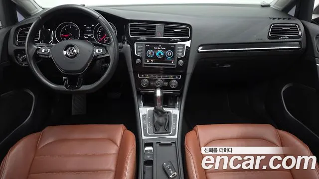 Volkswagen Golf Sportsvan 2016 thumb 7
