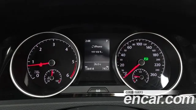 Volkswagen Golf Sportsvan 2016 thumb 8