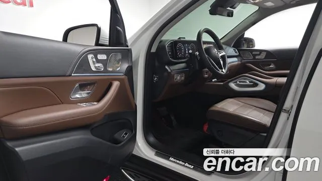 Mercedes-Benz GLE 2025 thumb 9