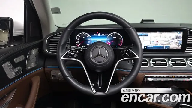 Mercedes-Benz GLE 2025 thumb 12
