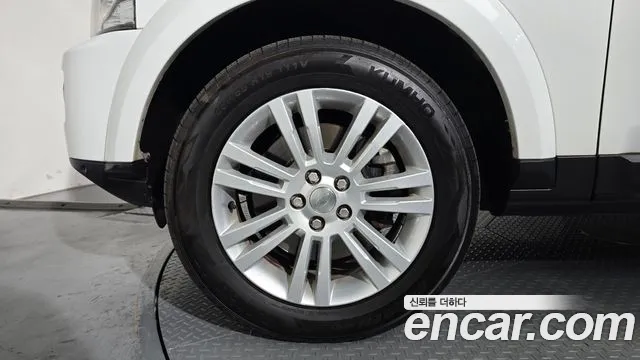 Land Rover Discovery 2014 thumb 5