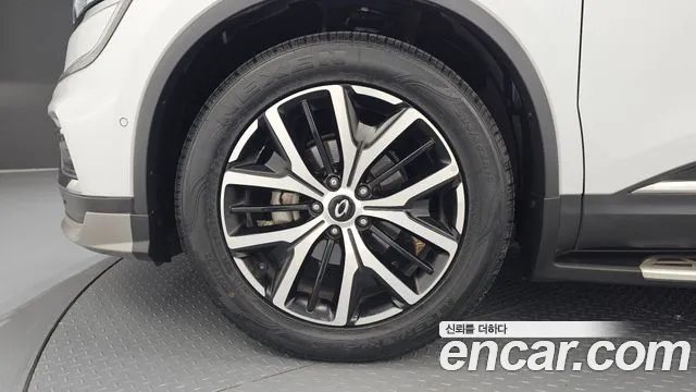 Renault-KoreaSamsung Koleos 2019 thumb 5
