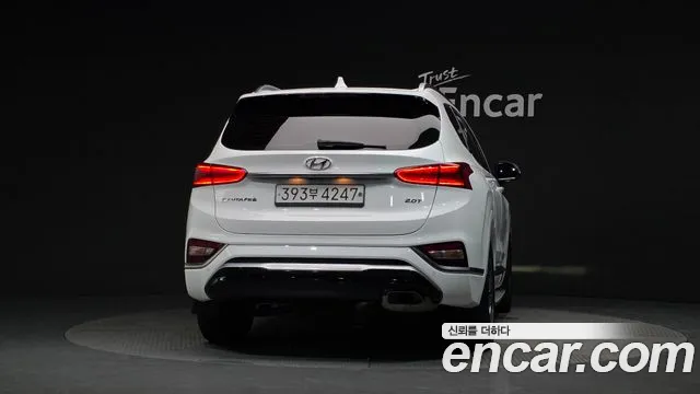 Hyundai Santa Fe 2019 thumb 4