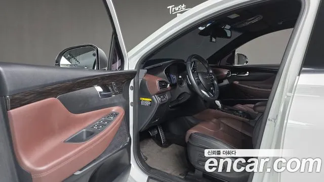 Hyundai Santa Fe 2019 thumb 10