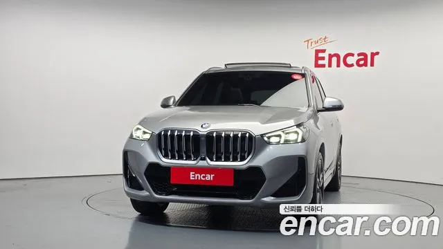 BMW X1 2023 thumb 3