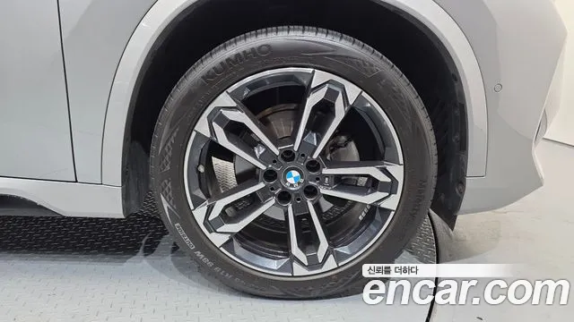 BMW X1 2023 thumb 5