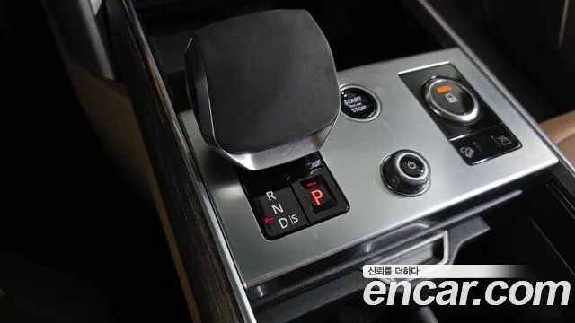 Land Rover Range Rover 2023 thumb 9