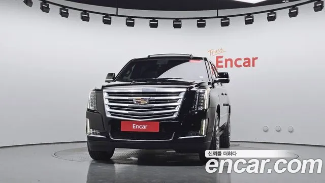 Cadillac Escalade 2017 thumb 2