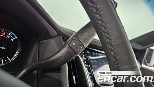 Cadillac Escalade 2017 thumb 8